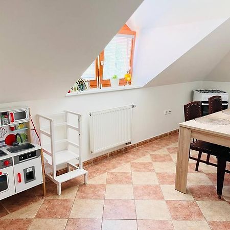 Apartman Se Zahradou 20 Minut Do Centra Prahy Ořech 外观 照片
