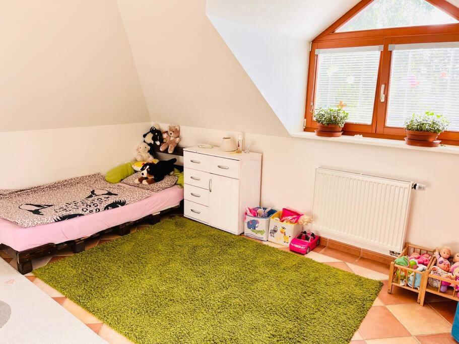 Apartman Se Zahradou 20 Minut Do Centra Prahy Ořech 外观 照片