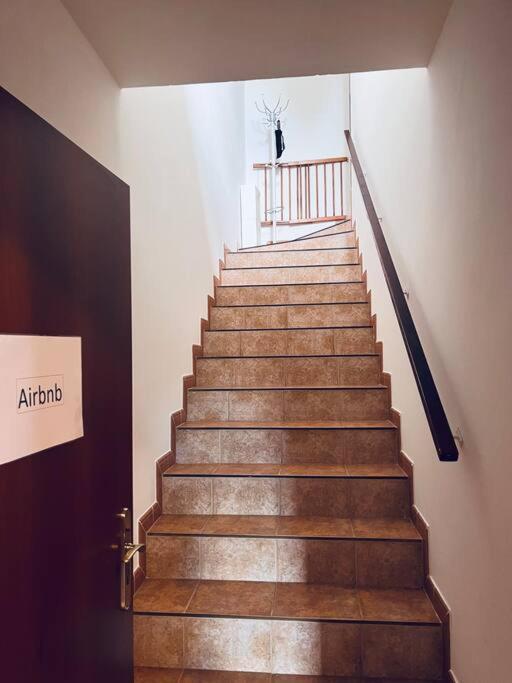 Apartman Se Zahradou 20 Minut Do Centra Prahy Ořech 外观 照片