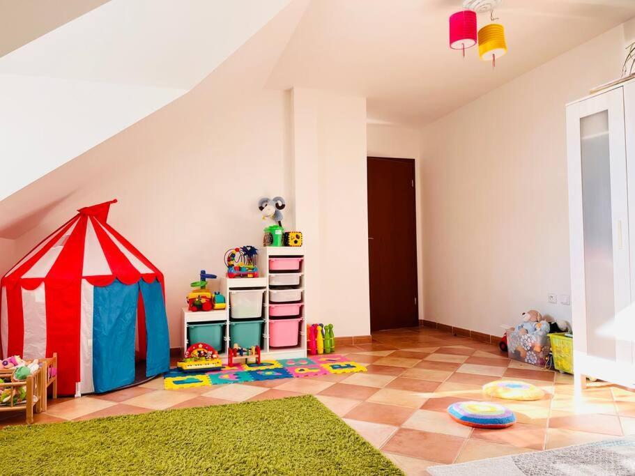 Apartman Se Zahradou 20 Minut Do Centra Prahy Ořech 外观 照片