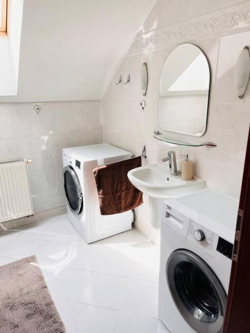 Apartman Se Zahradou 20 Minut Do Centra Prahy Ořech 外观 照片