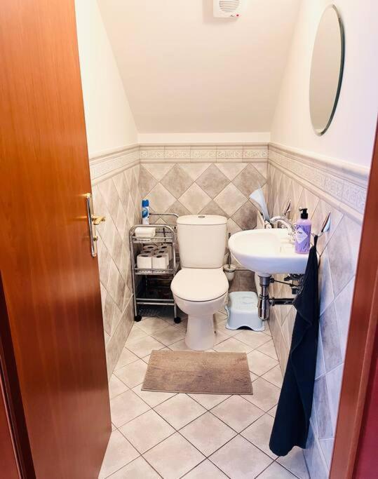 Apartman Se Zahradou 20 Minut Do Centra Prahy Ořech 外观 照片